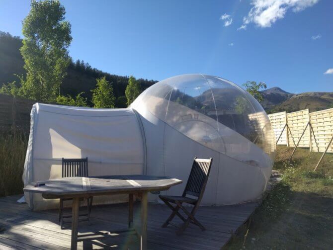 Dormir dans une bulle au camping Le Cians (PACA) Une nuit insolite
