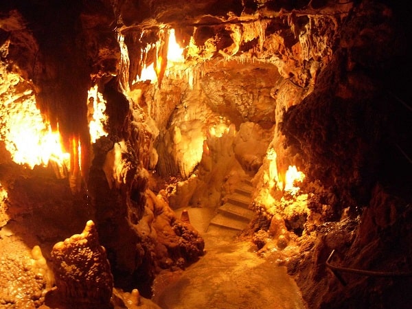 grotte saint cezaire activité cote d'azur min